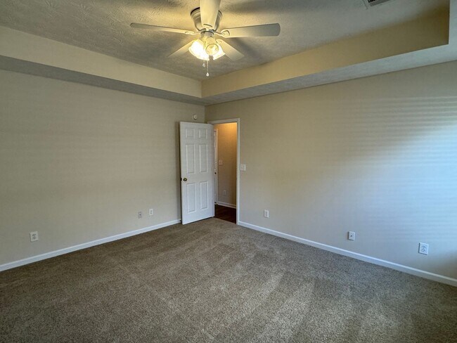 Building Photo - Prattville Home