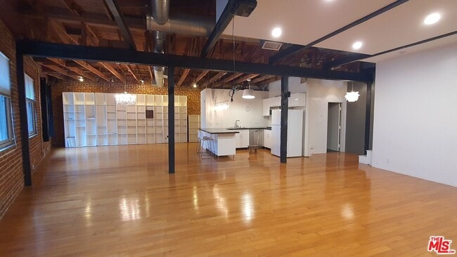 Building Photo - 500 Molino St