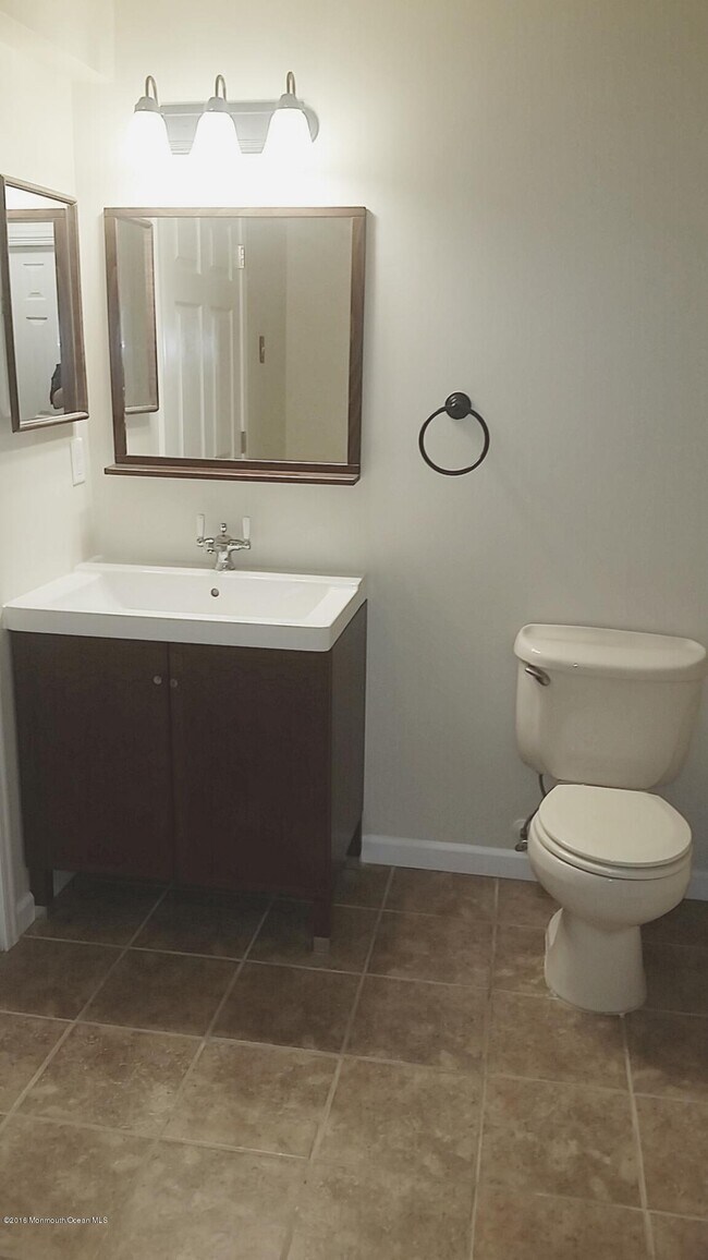 Building Photo - 71 Azalea Cir