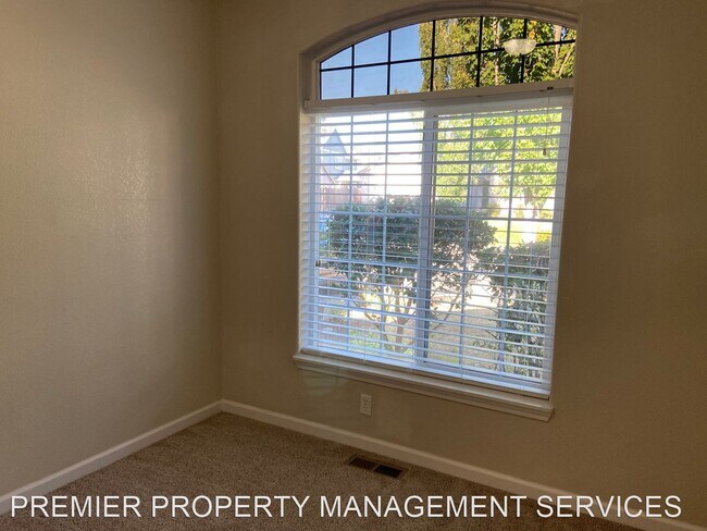 Building Photo - 3 br, 2 bath House - 2272 33rd Street