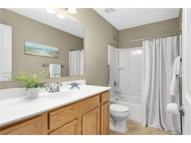 Building Photo - 15256 Maryland Ave