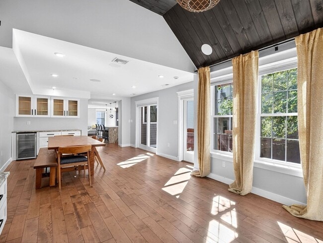 Building Photo - 409 Norfolk St