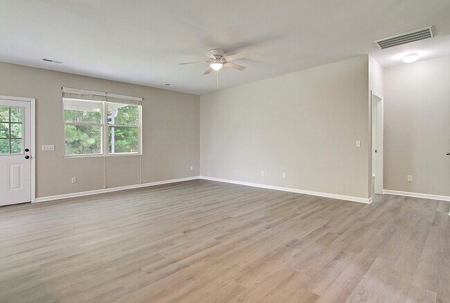 Building Photo - 1861 Cornsilk Dr
