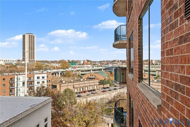 Building Photo - 1101 Haxall Point