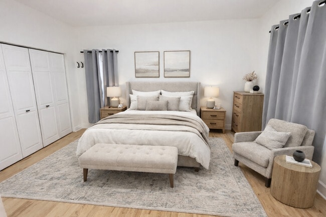 Building Photo - 1945 W Thomas St