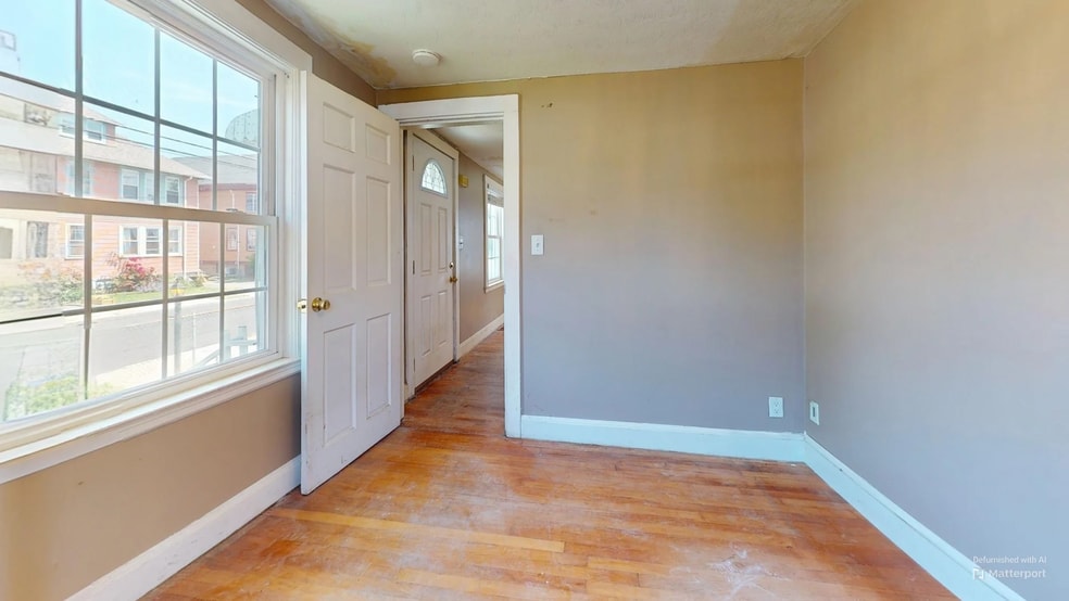 Building Photo - 55 Brentwood St
