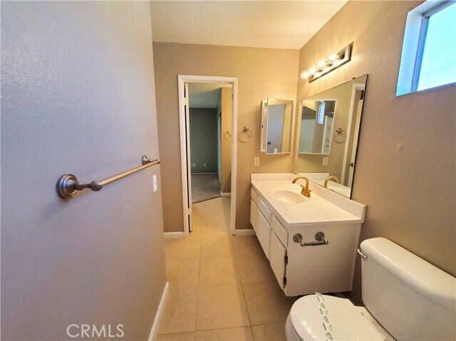 Building Photo - 12420 Mt Vernon Ave