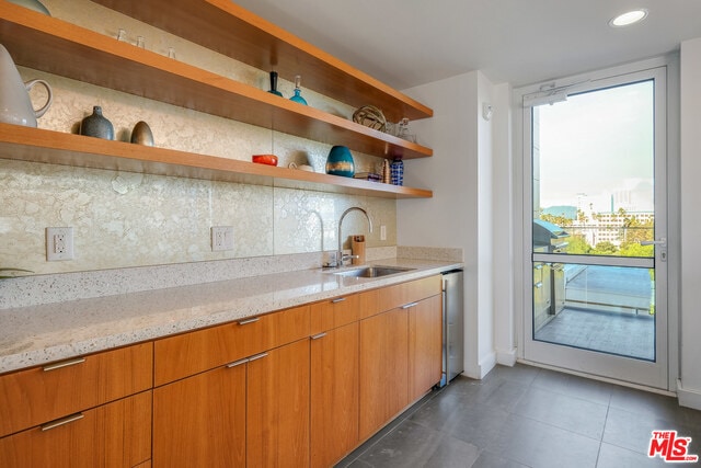 Building Photo - 1705 Ocean Ave