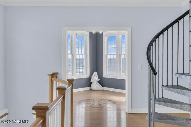Building Photo - 1302 Ocean Ave N