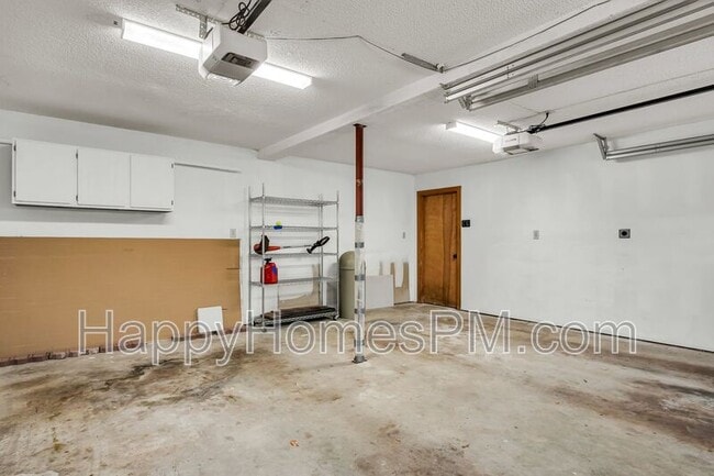Building Photo - 236 Bayview Drive