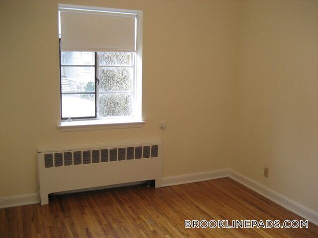 Building Photo - 84 St Paul St