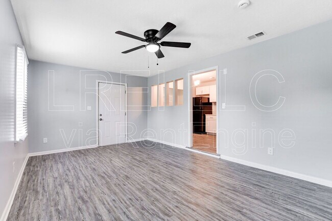 Building Photo - 4508 E Indian Trail
