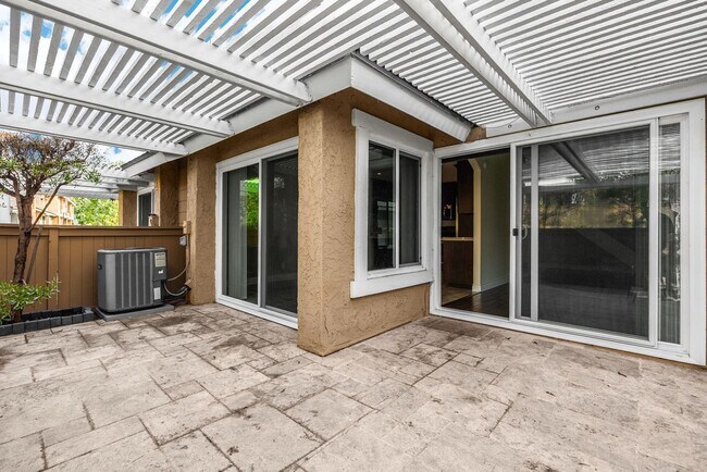 Building Photo - Beautiful 2-Story, 3-Bedroom, 3-Bath Townhome Community Pool