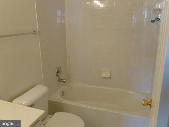 Building Photo - 5236 Ballycastle Cir
