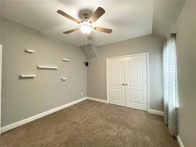 Building Photo - 20747 Redbud Rain Dr