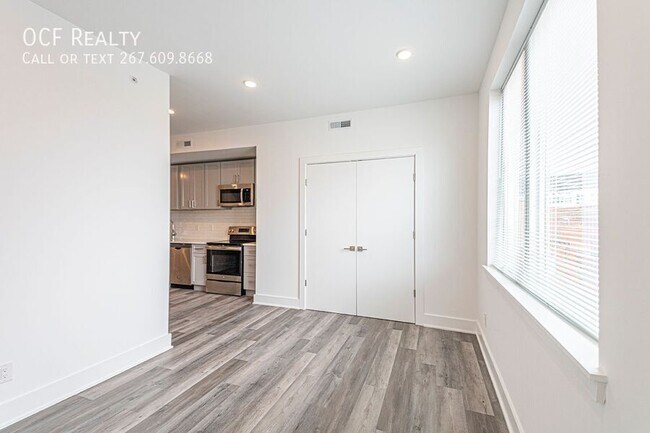 Building Photo - 1245 Ridge Ave