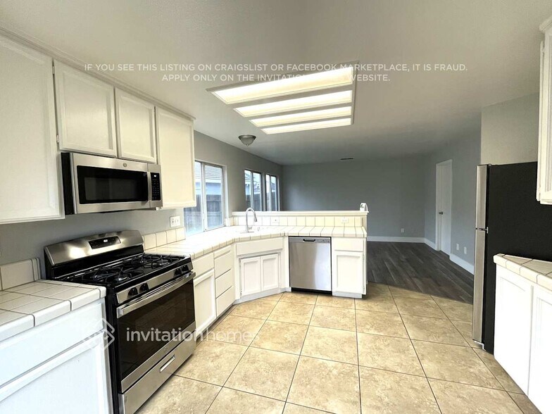 Building Photo - 8622 Aspen Ridge Ct