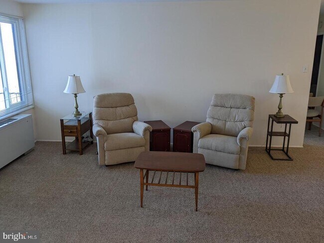 Building Photo - 4501 Arlington Blvd