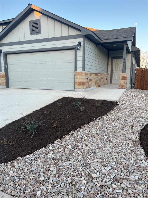 Building Photo - 442 Parkline Dr