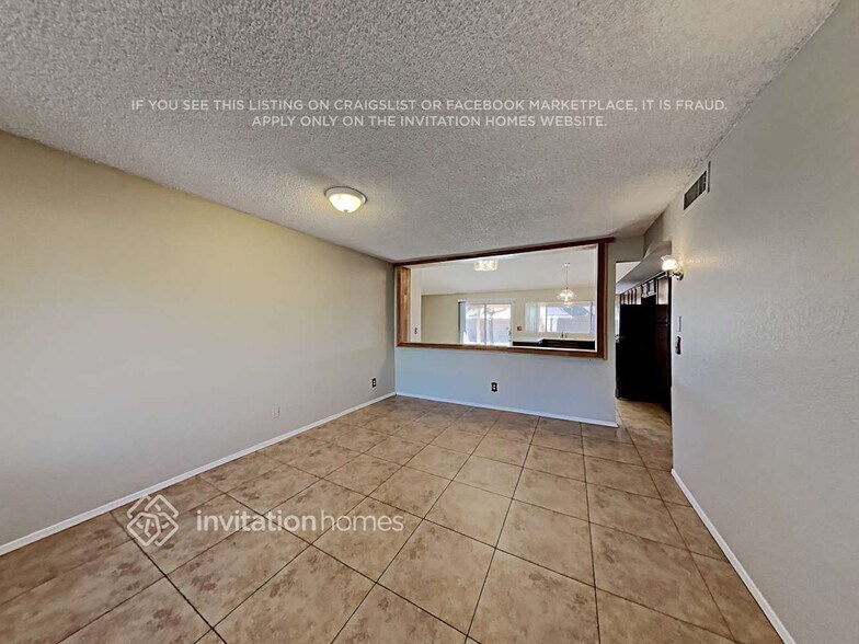 Building Photo - 3141 W Danbury Dr