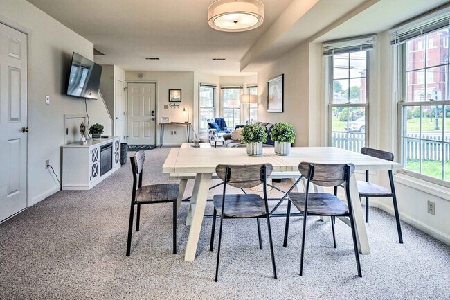 Building Photo - 9 Buford Ave