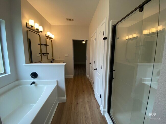 Building Photo - 24304 Raynagua Blvd