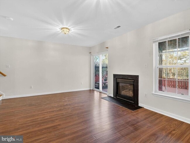 Building Photo - 3844 Koval Ln