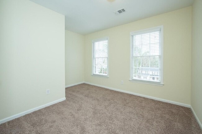 Building Photo - 2159 Heritage Trace Dr