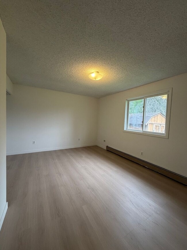 Building Photo - LONG-TERM RENTAL