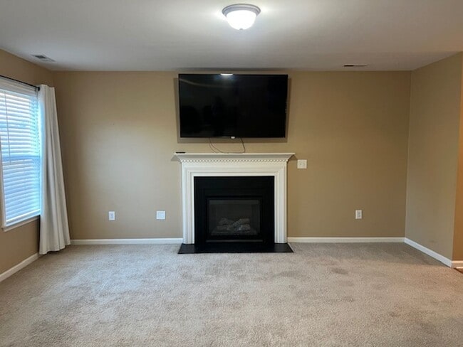 Building Photo - 68 Bicentennial Way