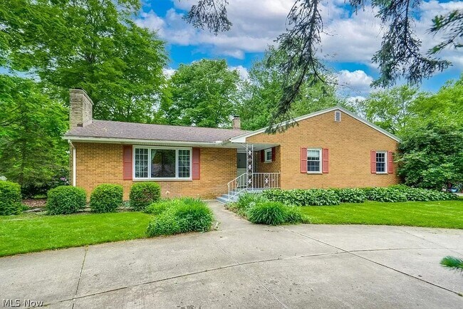 Primary Photo - 3060 Chamberlain Rd