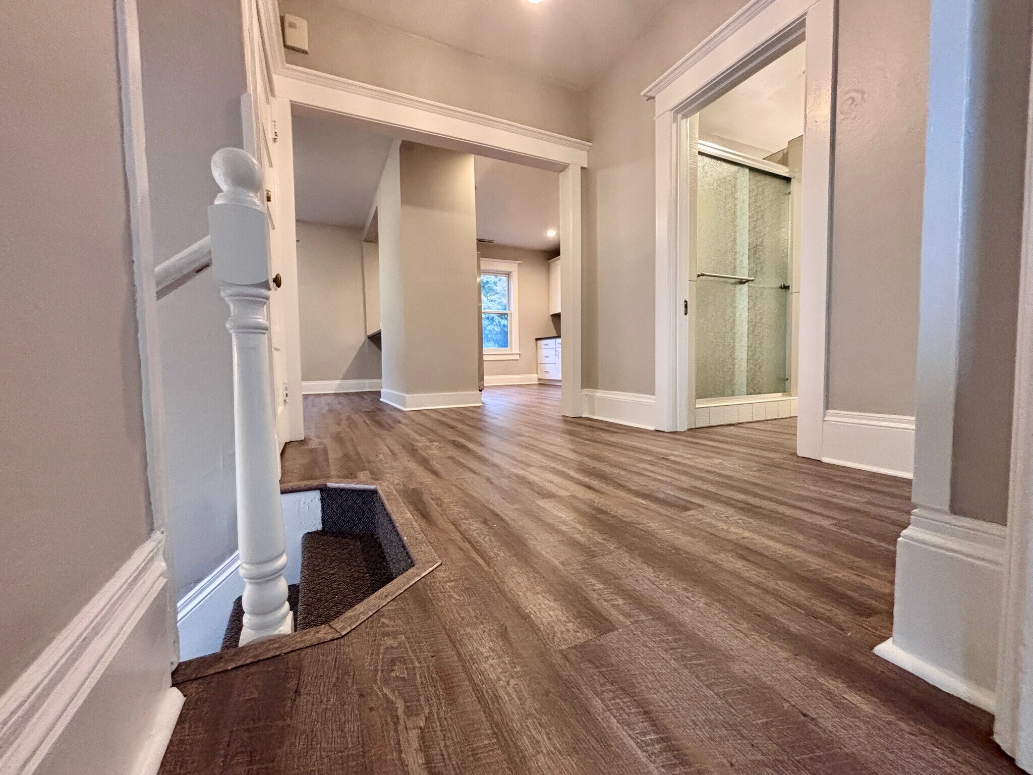 Entry - 718 NW 21st Ave