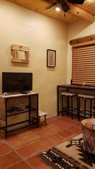 Building Photo - 28 San Marcos Rd W