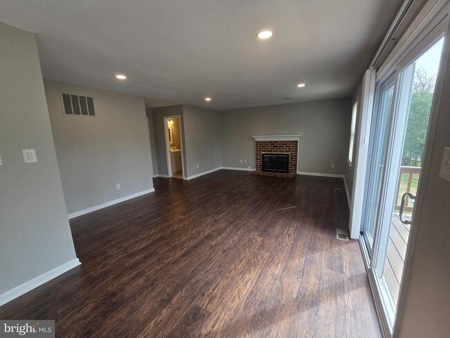 Building Photo - 2220 Cedar Mill Ct