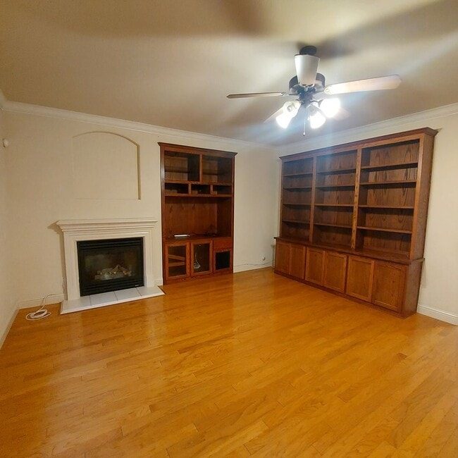 Building Photo - 2604 Javan Ln