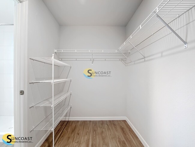 Building Photo - 176 Point Pleasant Dr