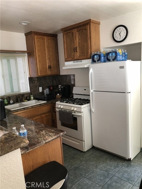 Building Photo - 318 Metropole Ave