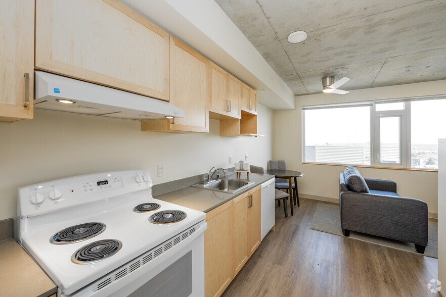 STU - 442SF - Kitchen/Living Room - The Rise on Madison