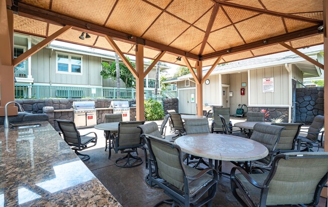 Building Photo - Beautiful Fully Furnished, 2 Bed, 2.5 Bath Kai Ani Village Townhome with Saltwater Pool