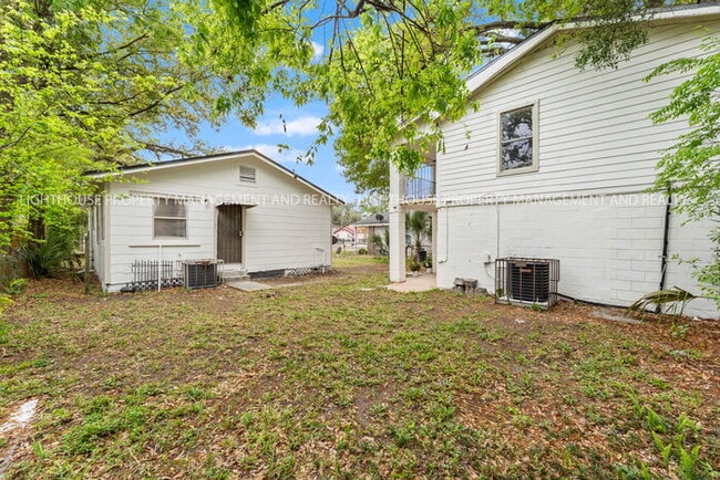 Building Photo - COMING SOON: Newly Renovated 3 Bedroom Home with Screened Porch