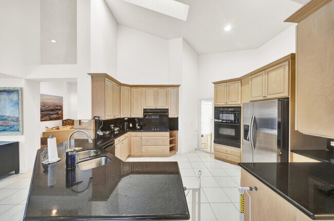 Building Photo - 20513 Sausalito Dr
