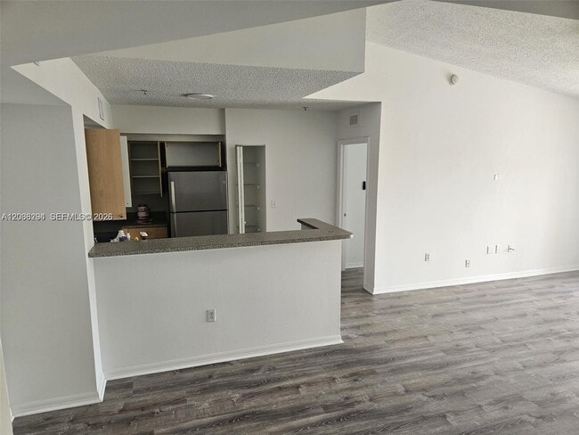 Building Photo - 2440 E Preserve Way