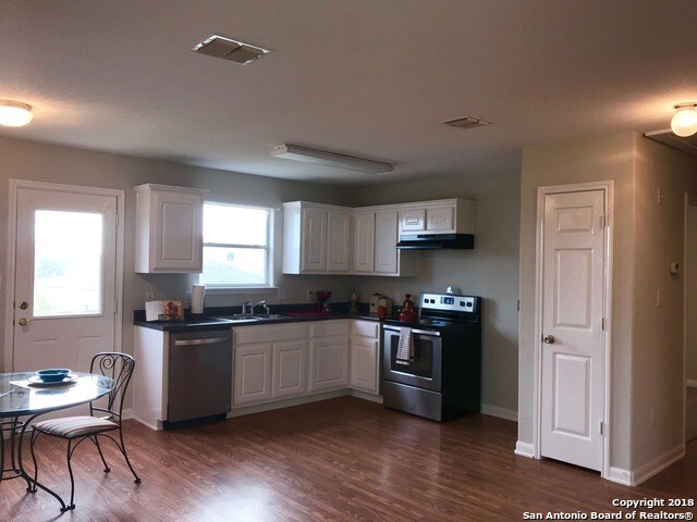 Building Photo - 5923 Fox Canyon