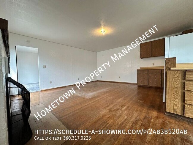 Building Photo - 9906 Croft St S