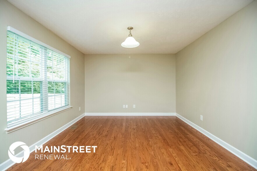 Building Photo - 681 Smoky Mountains Dr