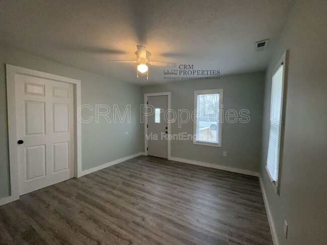 Building Photo - 1233 S Calumet St