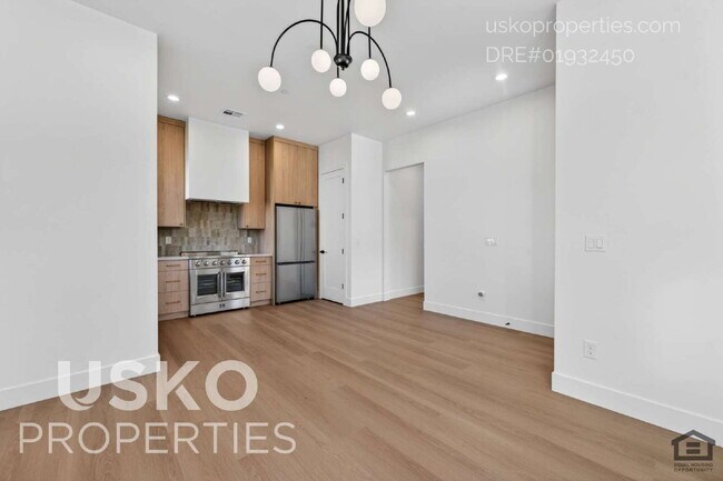 Building Photo - "Charming 2-Bedroom Retreat in Rocklin – Cozy 900 Sq Ft Home on Winding Lane!"