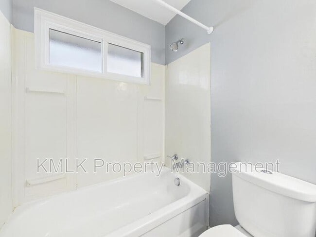 Building Photo - 3434 Lawndale Dr