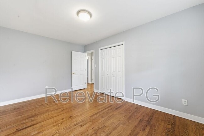 Building Photo - 8410 Yolanda Rd