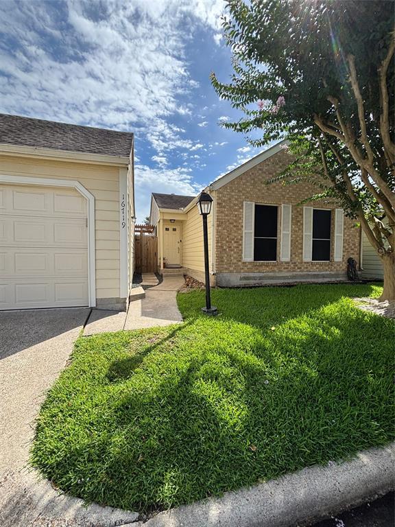 Building Photo - 16719 Dale Oak Way